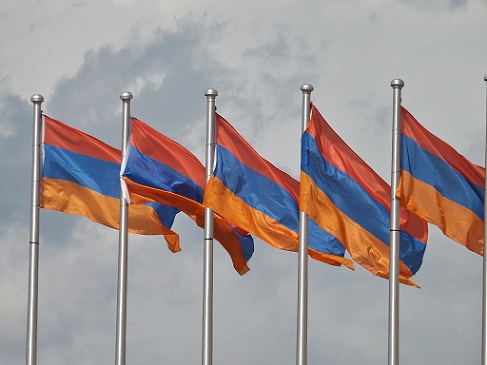 armenian-flag روش های مهاجرت به ارمنستان